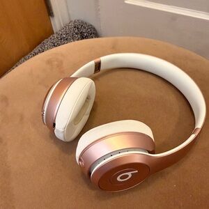 Beats by Dre Over-Ear Headphones in Rose Gold and White